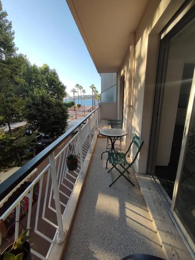 Dom wakacyjny Brand New 2 Bdr Apartment In Antibes With Ac And Sea View